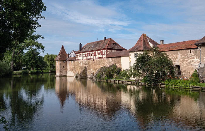 Die Seeweihermauer in Weißenburg