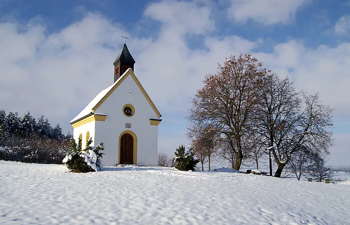 Die Himmelfahrtskapelle in Huisheim