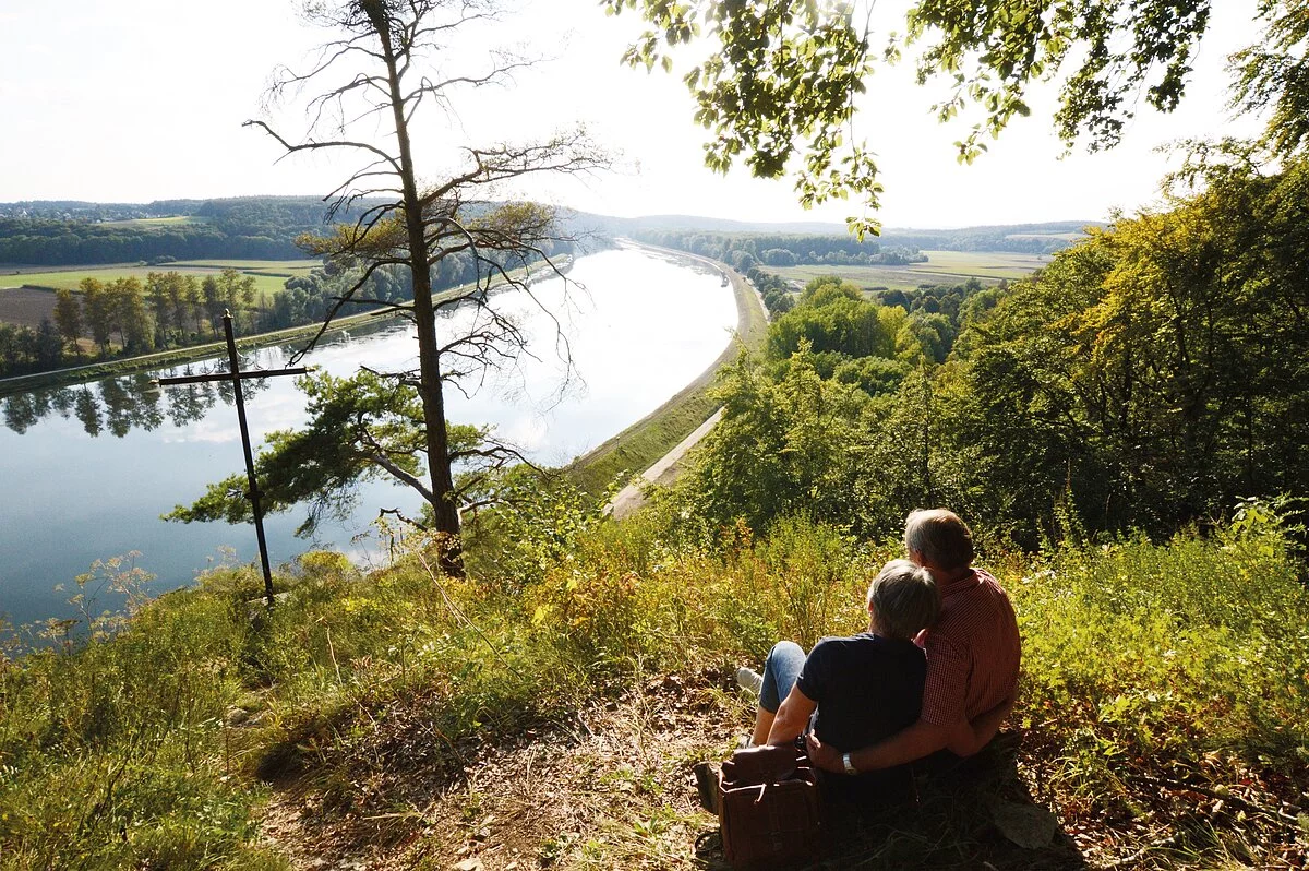 Wanderpärchen auf dem Finkenstein