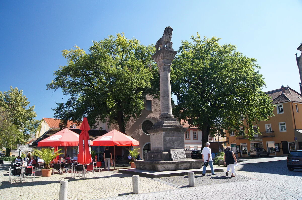 Domplatz im Sommer