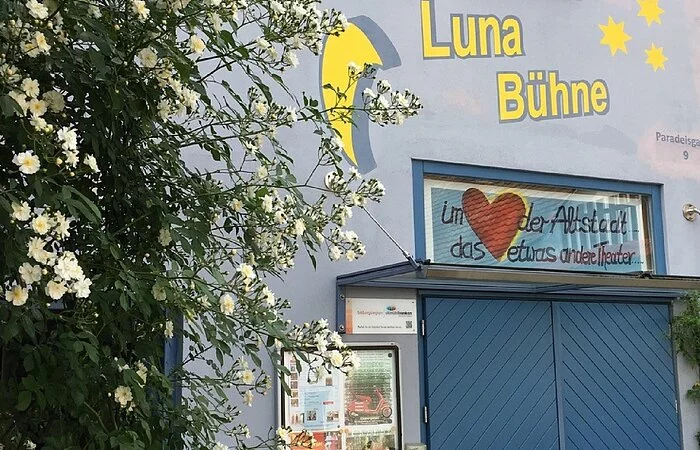 Luna Bühne