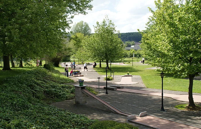 Die Minigolfanlage direkt am Kurpark