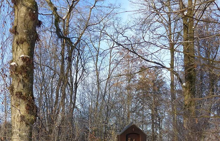 Besinnliche Einkehr beim Kreuzweg an der Brandkapelle Monheim