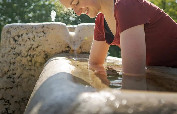 Kneippen am Wassertretbecken