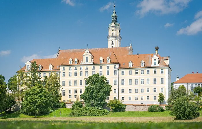 Heilig Kreuz Garten in der Altstadt von Donauwörth