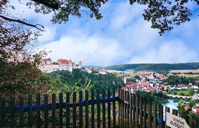 Schöne Aussicht in Harburg im Herbst