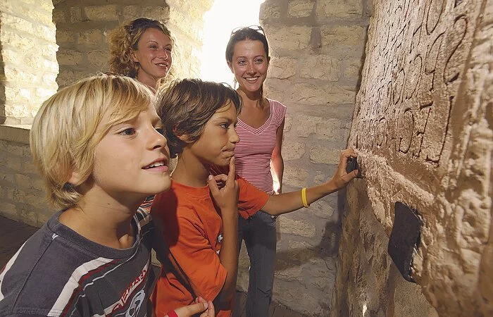 Kinder entdecken das Römerkastell Pfünz 2