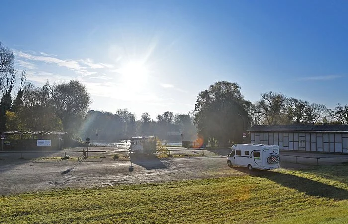 Wohnmobilstellplatz Schlösslwiese