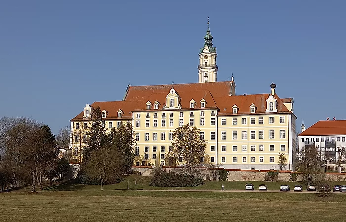 Donauwörth - Wallfahrtskirche und ehem. Klosteranlage Heilig Kreuz