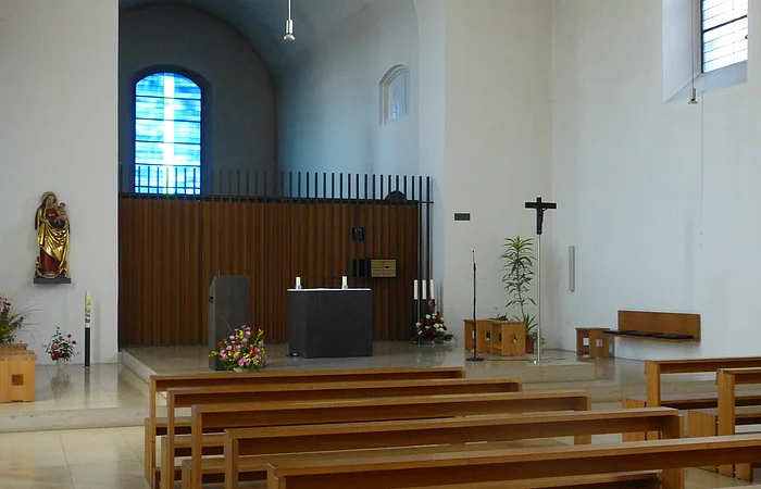 Karmelitinnenkirche innen