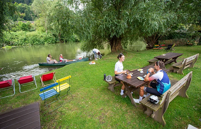 Rennradler Biergarten an der Altmühl- Zimmern